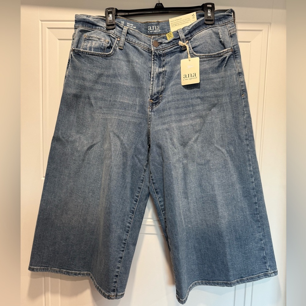 a.n.a Blue High-Rise Wide Leg Crop Jeans